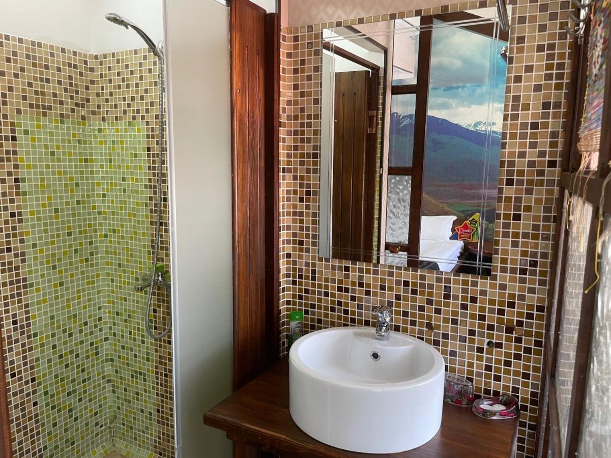 Eco House Ξενοδοχείο Osh Εξωτερικό φωτογραφία